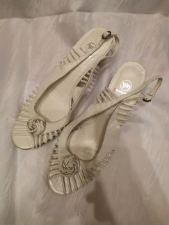 Босоножки Salamander