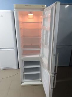 Холодильник с морозильной камерой.Доставка