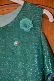 Нарядное платье для девочки размер 134-140