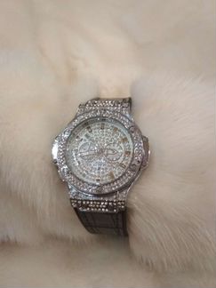 Часы наручные женские