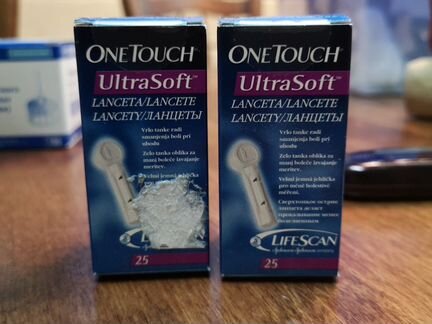 Глюкометр OneTouch UltraEasy с ланцетами 50 шт