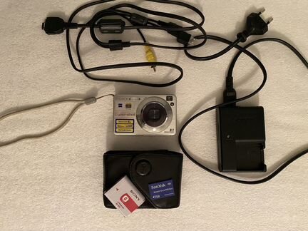 Фотоаппарат Sony Cyber-shot DSC-W 130