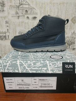 Ботинки для мальчика новые