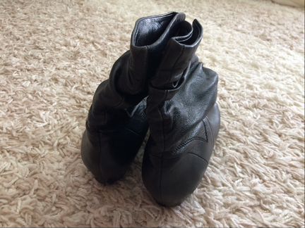 Полусапожки осенние Carlo Pazolini