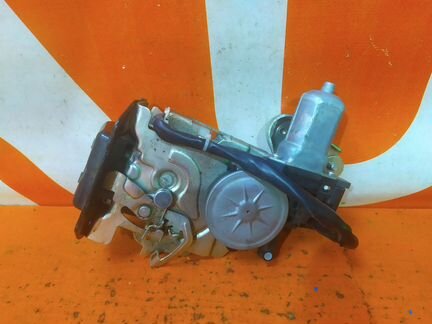 Замок двери багажника Ford Explorer 5 U502