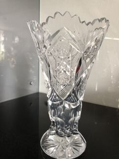 Хрустальная ваза