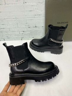 Демисезонные ботинки Balenciaga