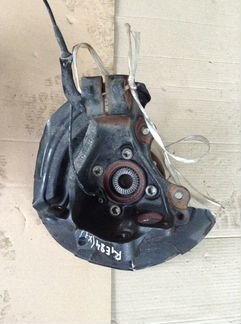 Кулак поворотный правый BMW X1 серия E84