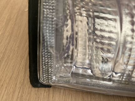 Указатель поворота Мерседес w124 левый новый дефек