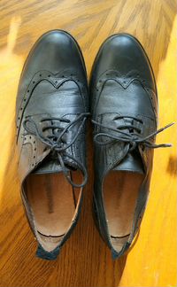 Ботинки кожаные 39 размер