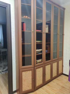 Стенка (книжный шкаф)