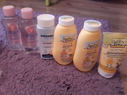 Детская косметика (присыпки, крем от опреслостей