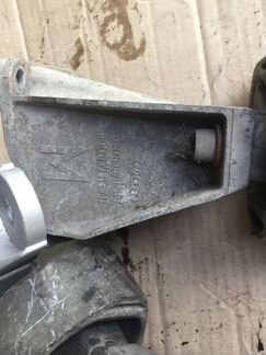 Кронштейн МКПП левый 8D0399113AB Audi A4 B5