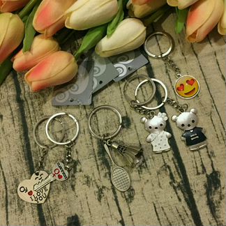 Новые брелки 4 шт