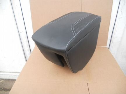 Подлокотник Varta для Kia Rio