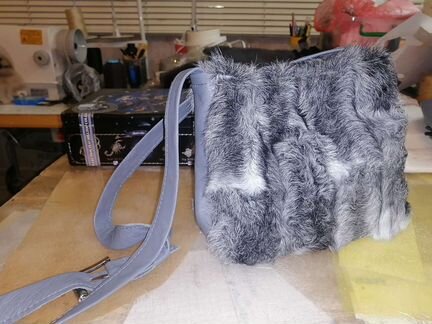 Сумка из натурального меха и кожи