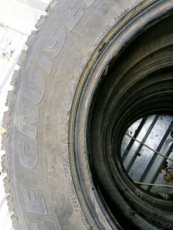 Продам зимнюю резину Bridgestone 215 /70 /16