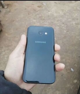 Телефон Samsung