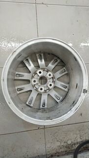 Диск литой R16 Passat B8