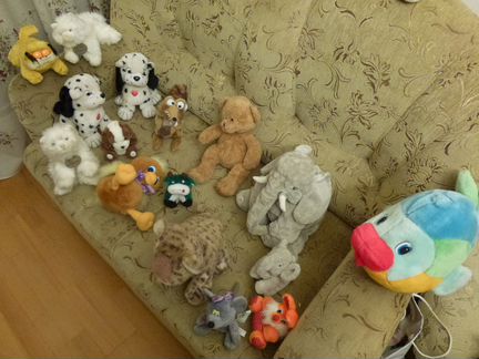 Разные детские игрушки
