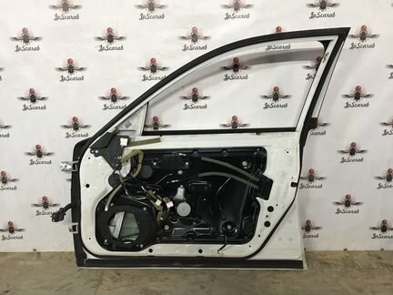 Дверь передняя правая Infiniti M37, Q70 Y51