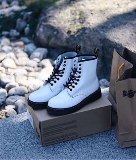 Ботинки женские Dr. Martens белые (36-40)