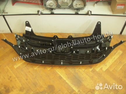 Решетка радиатора Honda CR-V 4 рестайлинг