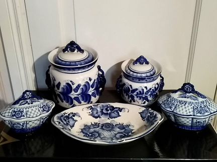 Сухарница.Конфетница.Блюдо.Гжель