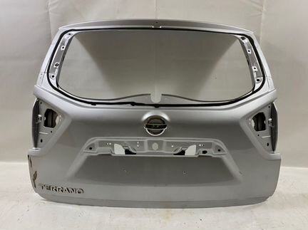 Крышка багажника Nissan Terrano D10