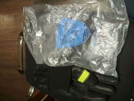 Перчатки пожарного