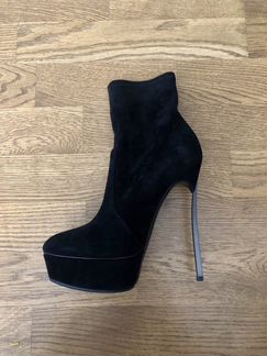 Ботильоны Casadei