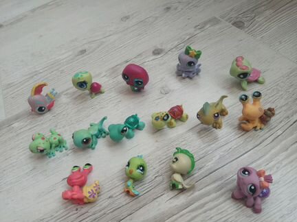 Пакетом Коллекция пет шопов Littlest Pet Shop