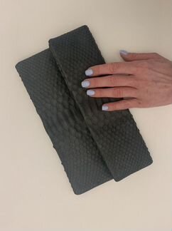 Клатч из кожи питона