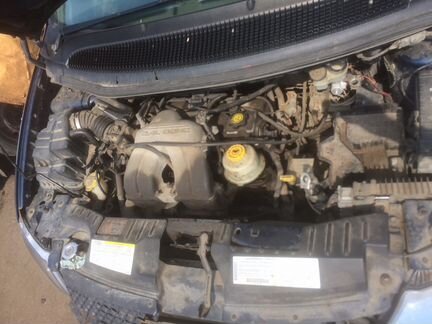 Двигатель Крайслер вояджер 2.4 2001 год