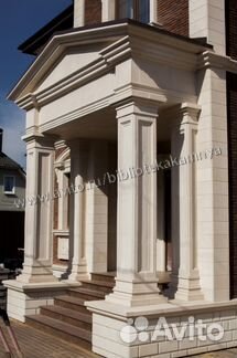Колоны из дагестанского кремового песчаника камня