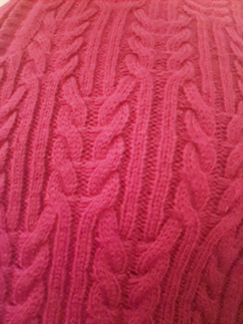 Свитер качестаенный плетёный