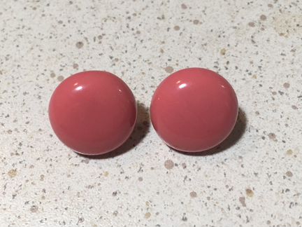 Розовые серьги-гвоздики