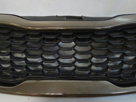 Решетка радиатора передняя верхняя Kia Rio 3