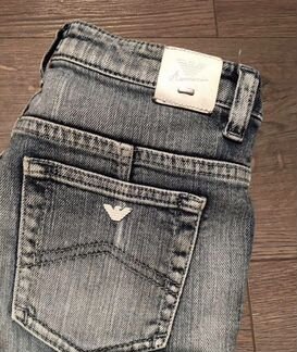 Джинсы Armani