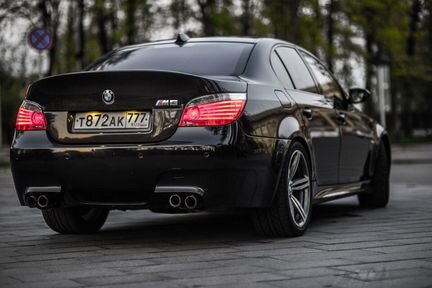 Карбоновый багажник Siebon дактейл Bmw m5 e60