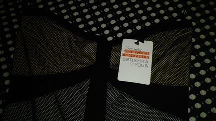 Платье Bershka