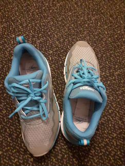 Кроссовки 38 размер. Новые