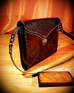 Портфель - папка кожаная для документов