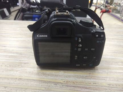 Зеркальный фотоаппарат Canon EOS 1100D