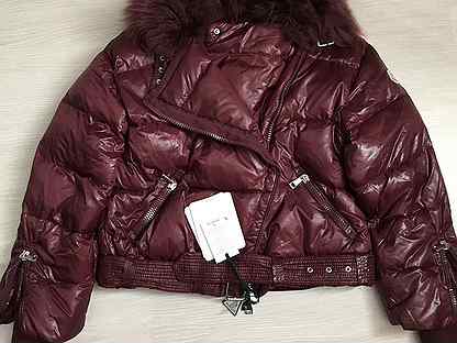 Пуховик монклер адидас. Куртка монклер оригинал. Монклер авито. Куртка монклер. Moncler куртка бордовая.