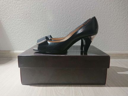 Женские кожаные туфли Alla Pugachova (Эконика)