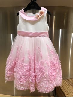 Роскошное нарядное платье на 3-4 года