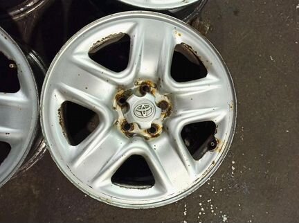 Диски бу оригинал R17 N на Toyota