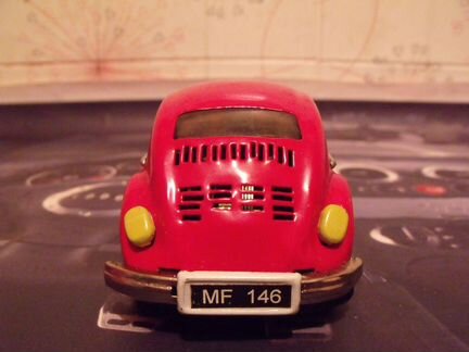 VW Beetle жестяная игрушка