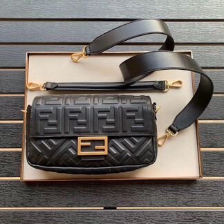 Сумка из кожи baguette Fendi